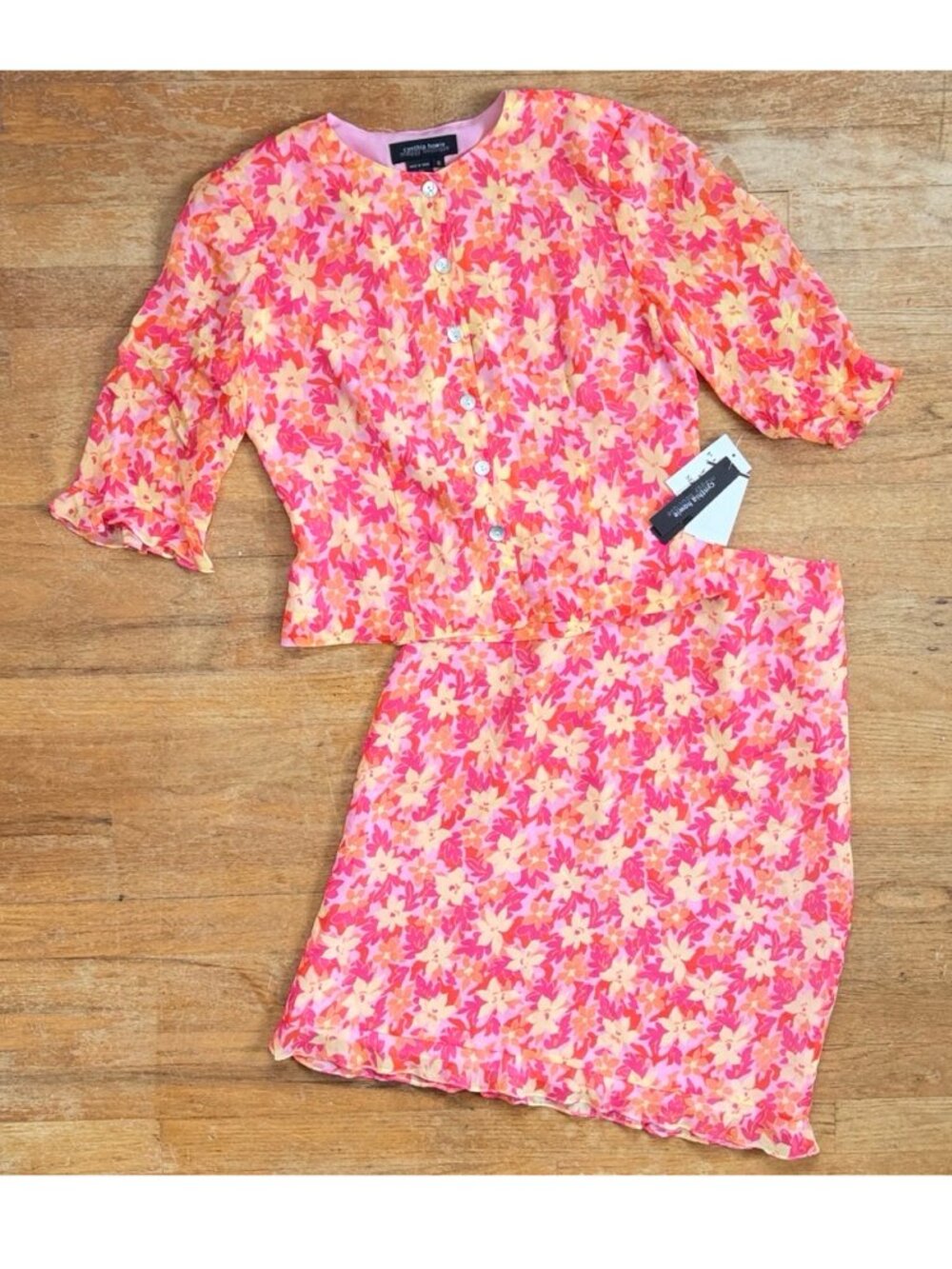Vintage 100% Silk Floral Skirt Top Set Size Small 8 Two Piece Outfit Ruffled